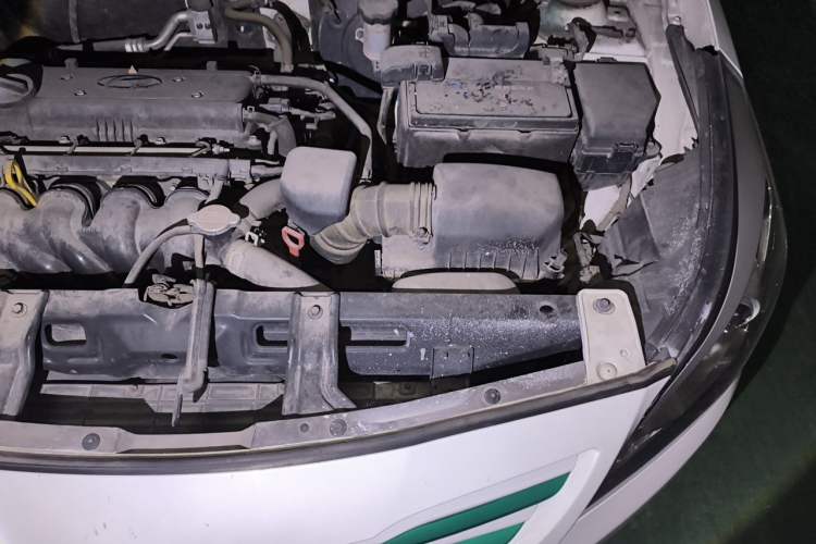 Used Hyundai Verna Ray 2014 1.6L Automatic TOP Engine Bay Left