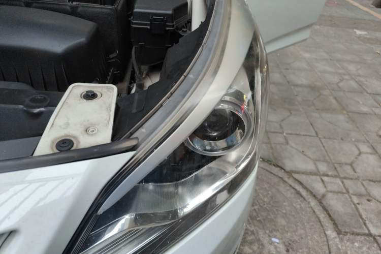 Used Hyundai Verna Ray 2014 1.6L Automatic TOP Engine Bay Left