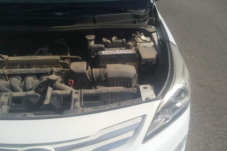 Used Hyundai Verna Ray 2014 1.6L Automatic TOP Engine Bay Left
