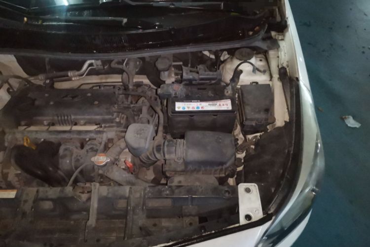 Used Hyundai Verna Ray 2014 1.4L Automatic GLX Engine Bay Left