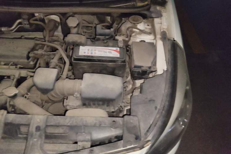 Used Hyundai Verna Ray 2014 1.4L Manual GLX Engine Bay Left