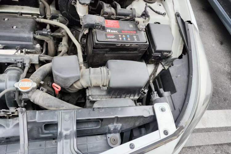 Used Hyundai Verna Ray 2014 1.6L Automatic TOP Engine Bay Left