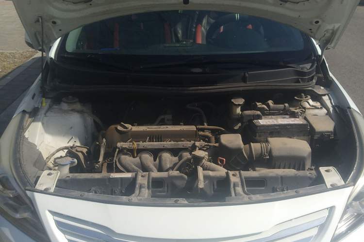 Used Hyundai Verna Ray 2014 1.6L Automatic TOP Engine Bay