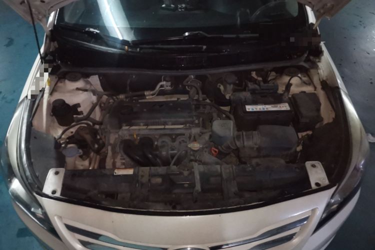 Used Hyundai Verna Ray 2014 1.4L Automatic GLX Engine Bay