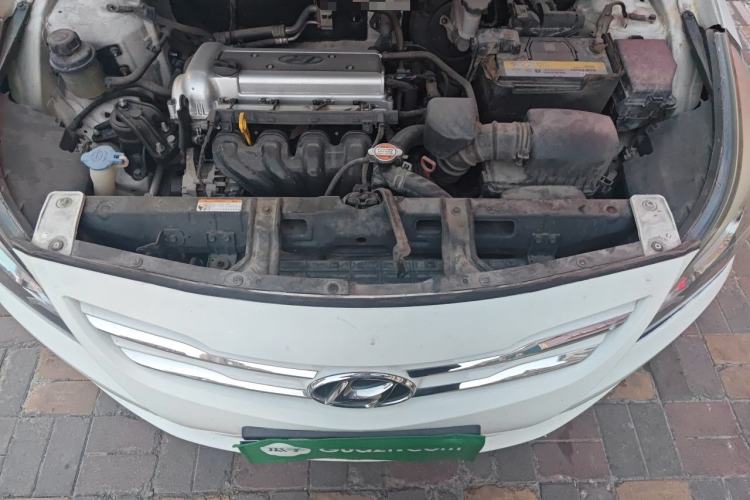 Used Hyundai Verna Ray 2014 1.4L Automatic GLX Engine Bay