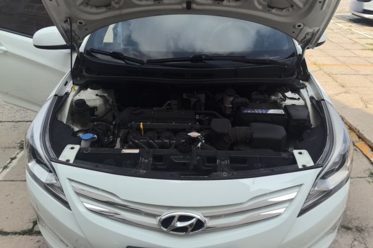 Used Hyundai Verna Ray 2014 1.4L Manual GLX Engine Bay