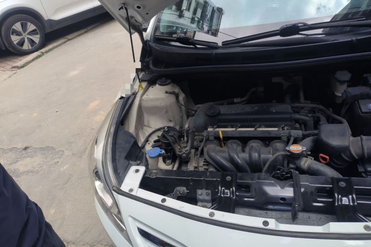 Used Hyundai Verna Ray 2014 1.6L Automatic TOP Engine Bay Right