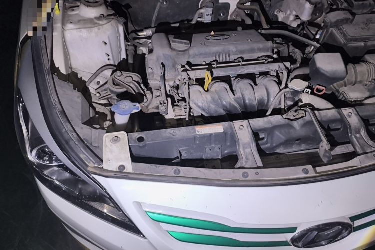 Used Hyundai Verna Ray 2014 1.6L Automatic TOP Engine Bay Right