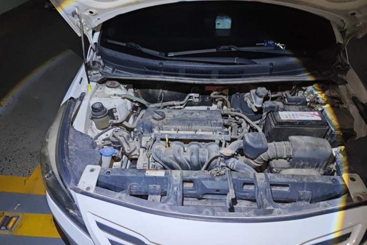 Used Hyundai Verna Ray 2014 1.4L Manual GLX Engine Bay Right