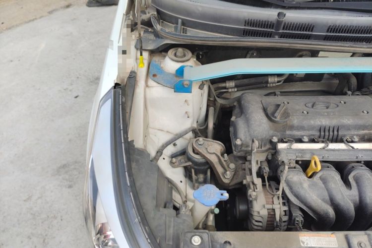 Used Hyundai Verna Ray 2014 1.6L Automatic TOP Engine Bay Right