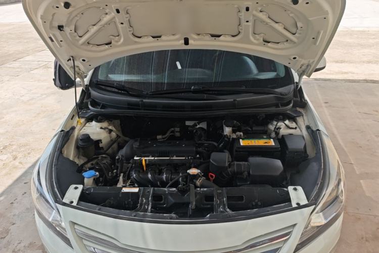 Used Hyundai Verna Ray 2014 1.4L Automatic GLX Engine Bay