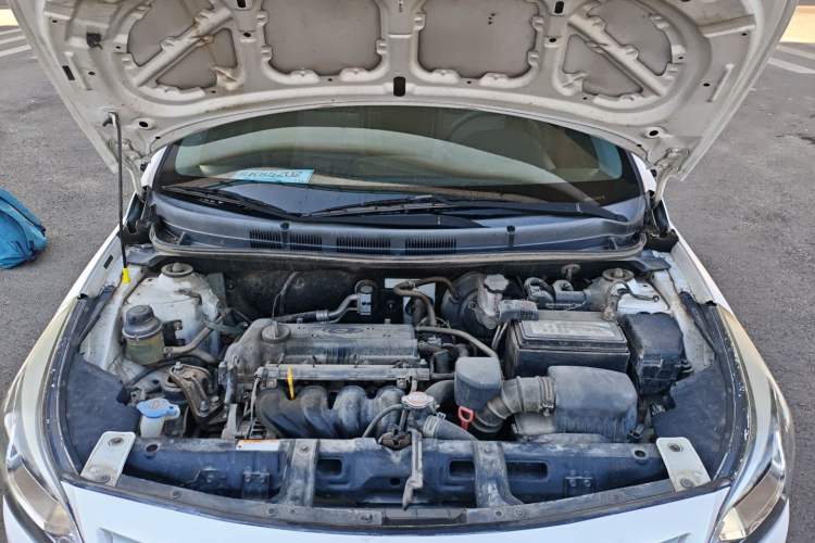 Used Hyundai Verna Ray 2014 1.4L Automatic GLX Engine Bay