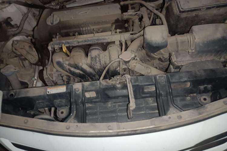 Used Hyundai Verna Ray 2014 1.4L Manual GLX Engine Bay