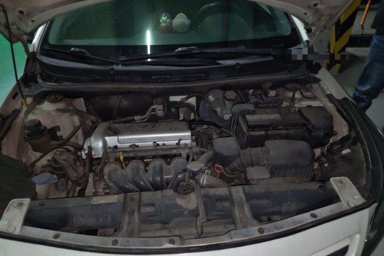 Used Hyundai Verna Ray 2014 1.4L Automatic GLX Engine Bay