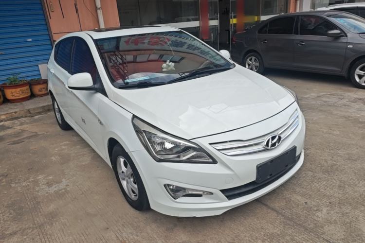 Used Hyundai Verna Ray 2014 1.4L Automatic GLX Exterior 1