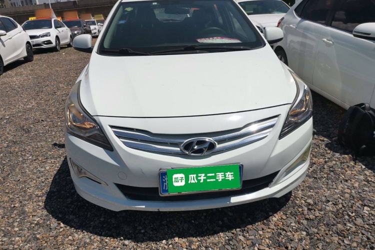 Used Hyundai Verna Ray 2014 1.4L Automatic GLX Exterior 1