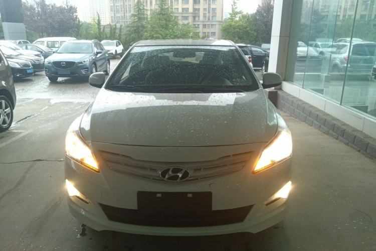 Used Hyundai Verna Ray 2014 1.4L Automatic TOP Exterior 1