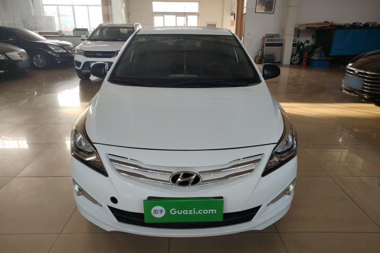 Used Hyundai Verna Ray 2014 1.4L Manual GLX Exterior 1