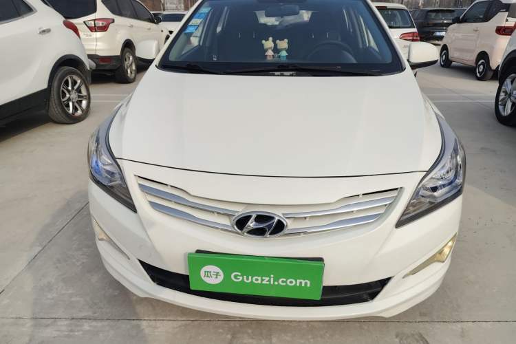 Used Hyundai Verna Ray 2014 1.4L Manual GLX Exterior 1