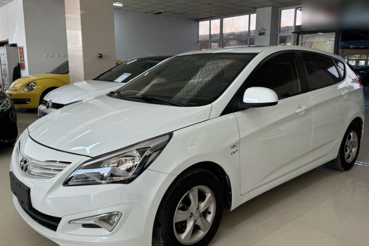 Used Hyundai Verna Ray 2014 1.4L Automatic GLX Exterior 1