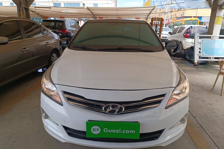 Used Hyundai Verna Ray 2014 1.4L Automatic GLX Exterior 1