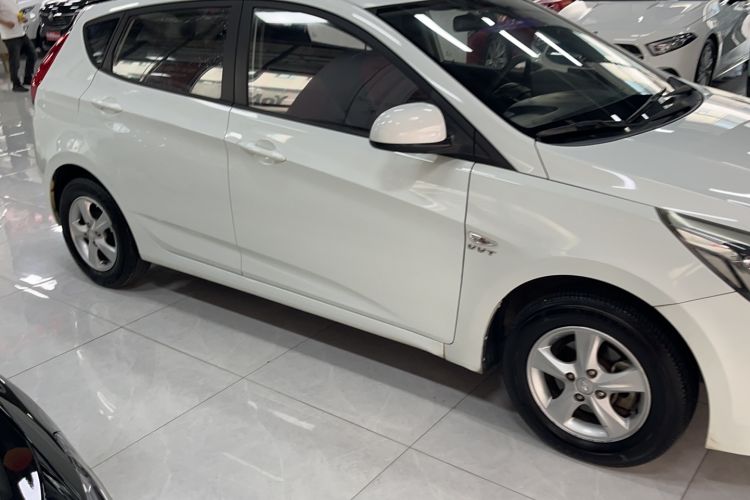 Used Hyundai Verna Ray 2014 1.4L Automatic GLX Exterior 1