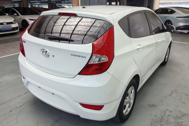 Used Hyundai Verna Ray 2014 1.4L Automatic GLX Exterior 10