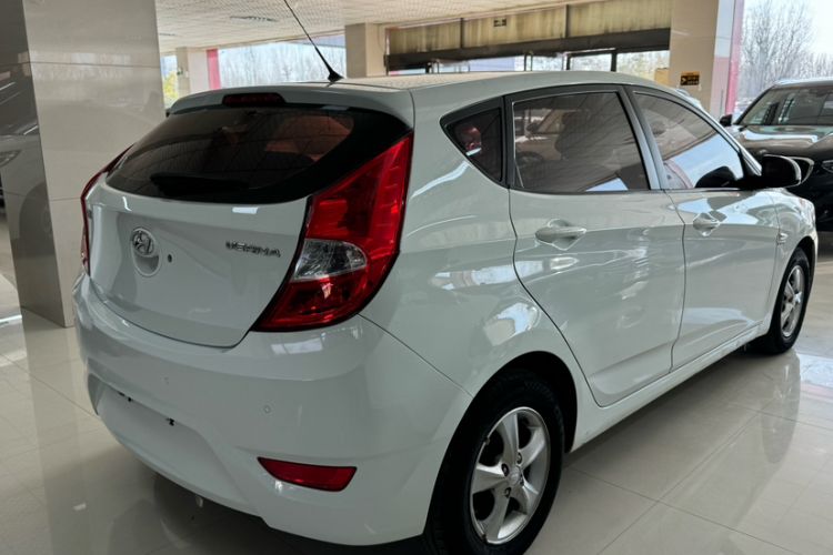 Used Hyundai Verna Ray 2014 1.4L Automatic GLX Exterior 13