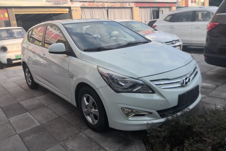Used Hyundai Verna Ray 2014 1.4L Manual GLX Exterior 2