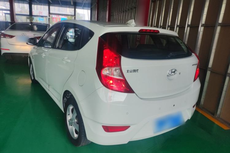 Used Hyundai Verna Ray 2014 1.4L Manual GLX Exterior 2