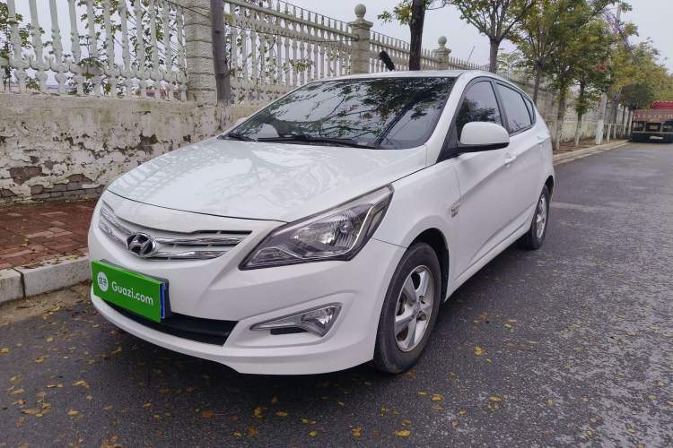 Used Hyundai Verna Ray 2014 1.4L Automatic GLX Exterior 2