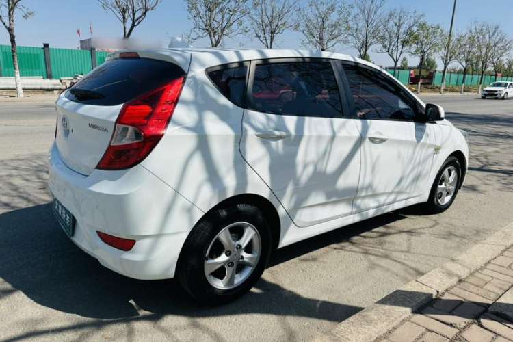Used Hyundai Verna Ray 2014 1.4L Automatic GLX Exterior 2