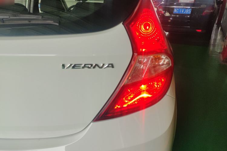 Used Hyundai Verna Ray 2014 1.4L Manual GLX Exterior 3