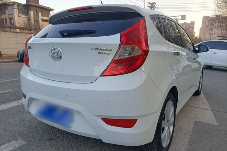Used Hyundai Verna Ray 2014 1.6L Automatic TOP Exterior 3