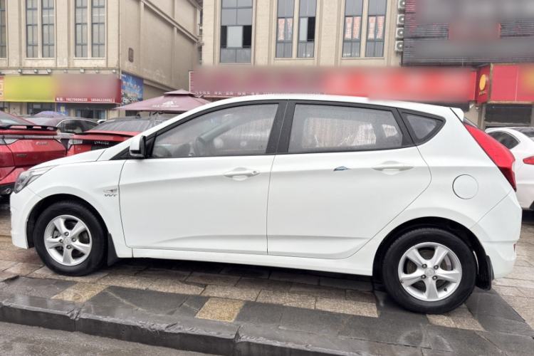 Used Hyundai Verna Ray 2014 1.4L Automatic GLX Exterior 3