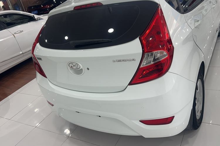 Used Hyundai Verna Ray 2014 1.4L Automatic GLX Exterior 3