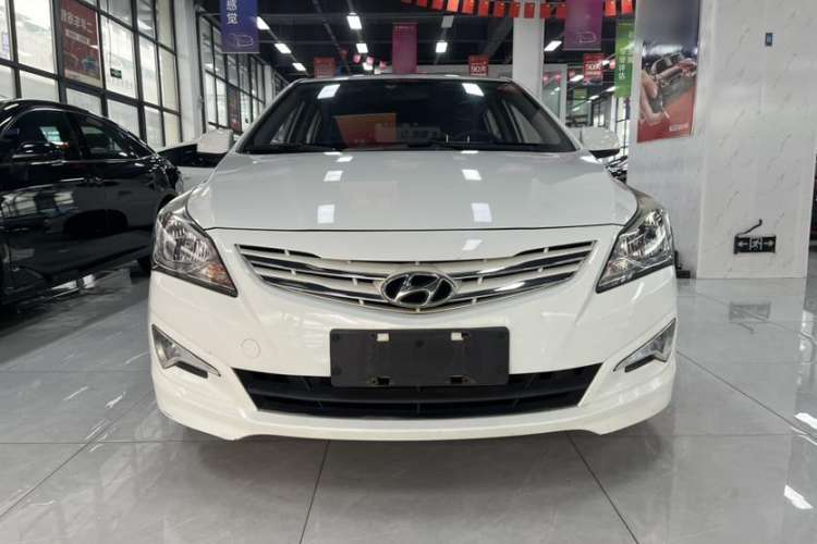 Used Hyundai Verna Ray 2014 1.4L Automatic GLX Exterior 3