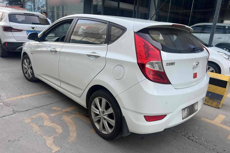Used Hyundai Verna Ray 2014 1.6L Automatic TOP Exterior 3