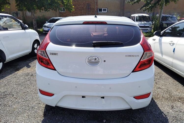Used Hyundai Verna Ray 2014 1.4L Automatic GLX Exterior 4