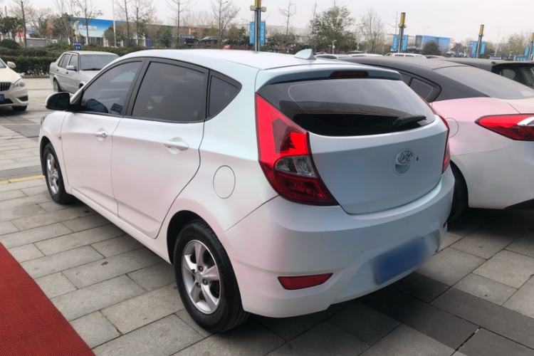 Used Hyundai Verna Ray 2014 1.4L Automatic GLX Exterior 4