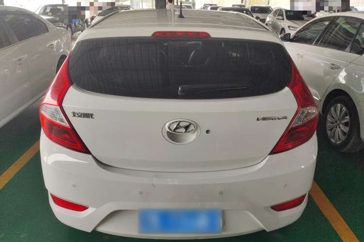Used Hyundai Verna Ray 2014 1.4L Manual GLX Exterior 4
