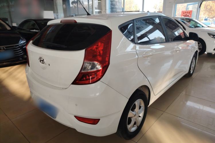 Used Hyundai Verna Ray 2014 1.4L Manual GLX Exterior 5