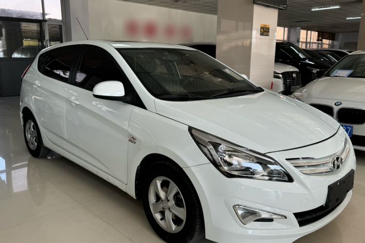 Used Hyundai Verna Ray 2014 1.4L Automatic GLX Exterior 5