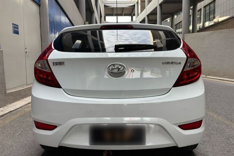 Used Hyundai Verna Ray 2014 1.4L Automatic GLX Exterior 5