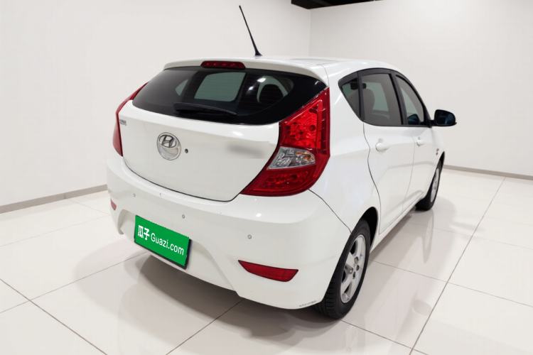 Used Hyundai Verna Ray 2014 1.4L Automatic GLX Exterior 5