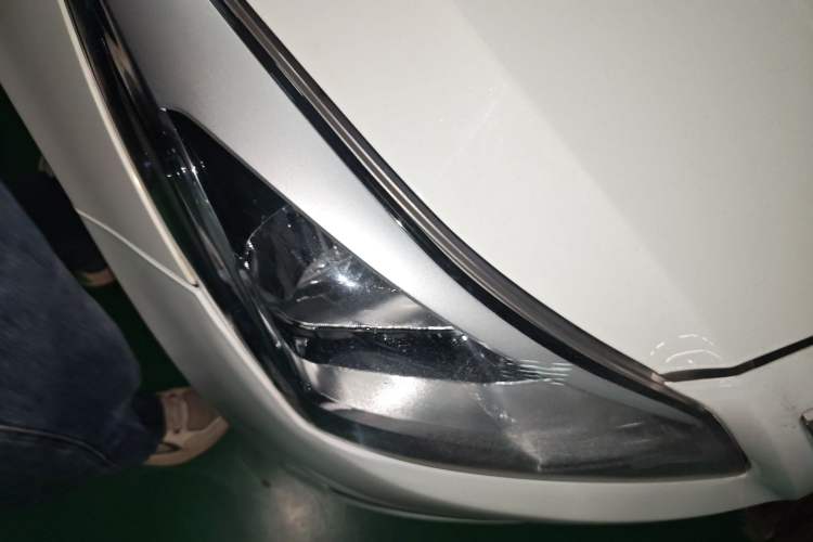 Used Hyundai Verna Ray 2014 1.4L Automatic GLX Exterior 6