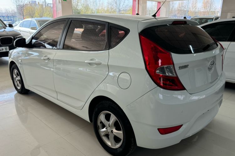 Used Hyundai Verna Ray 2014 1.4L Automatic GLX Exterior 9