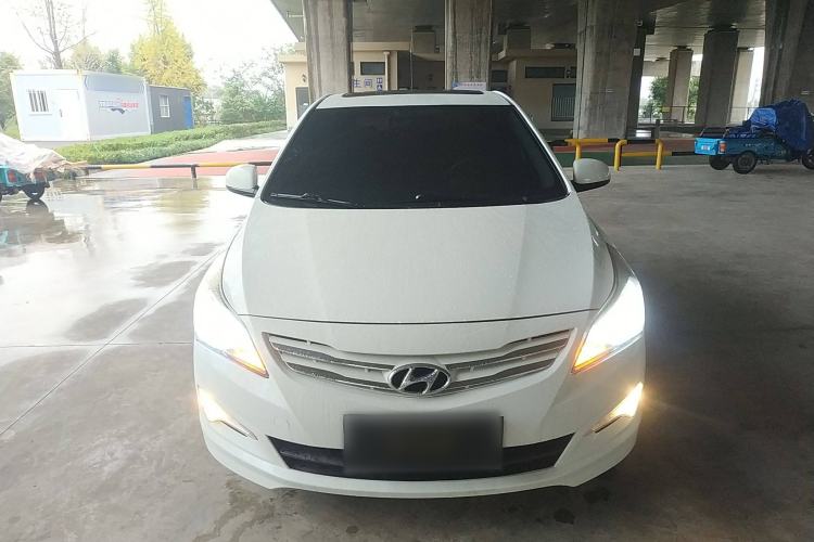 Used Hyundai Verna Ray 2014 1.4L Automatic GLX Front