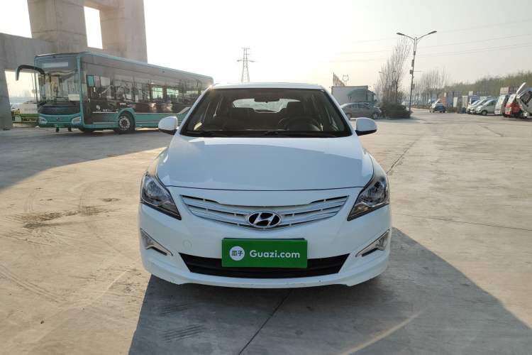 Used Hyundai Verna Ray 2014 1.4L Manual GLX Front
