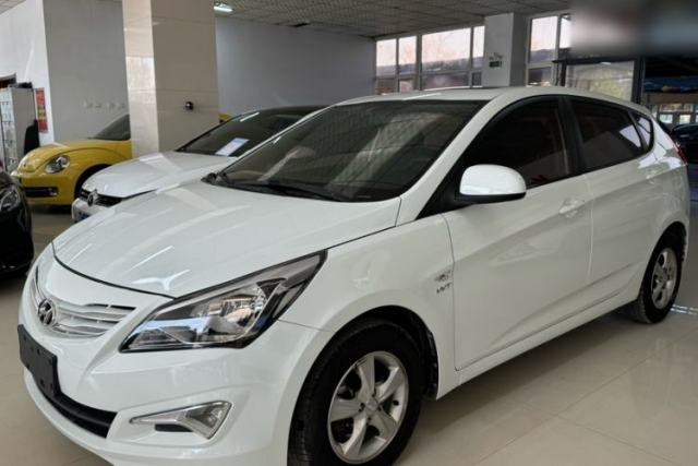Used Hyundai Verna Ray 2014 1.4L Automatic GLX